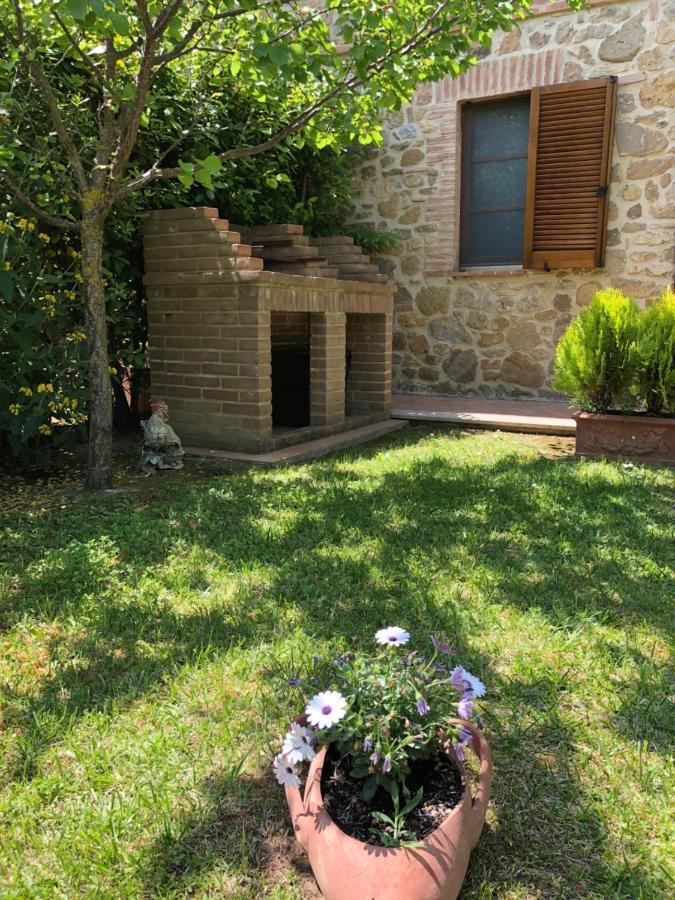 Casa Valerie Villa Castelmuzio ภายนอก รูปภาพ